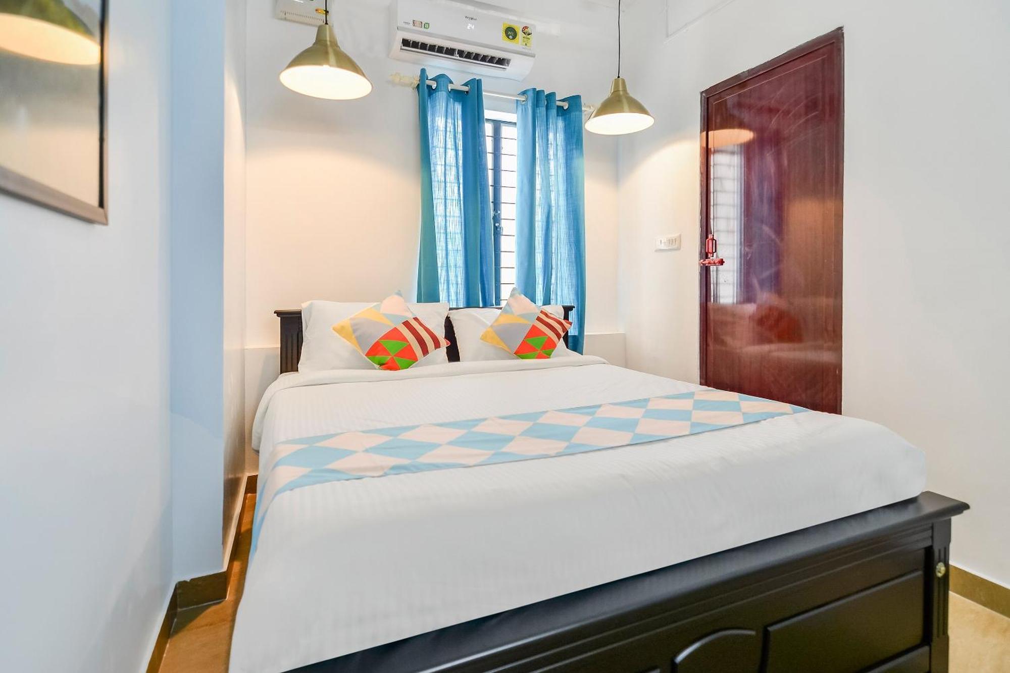 Hotel O Pop Tavern Thiruvananthapuram Buitenkant foto